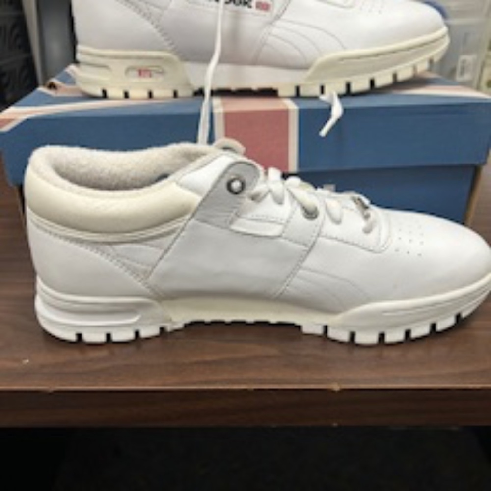 Reebok Classic Rams edition